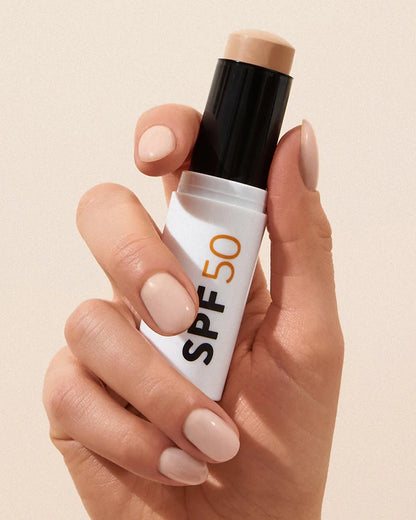 Protetor solar mineral em stick Madara FPS 50 [12g]